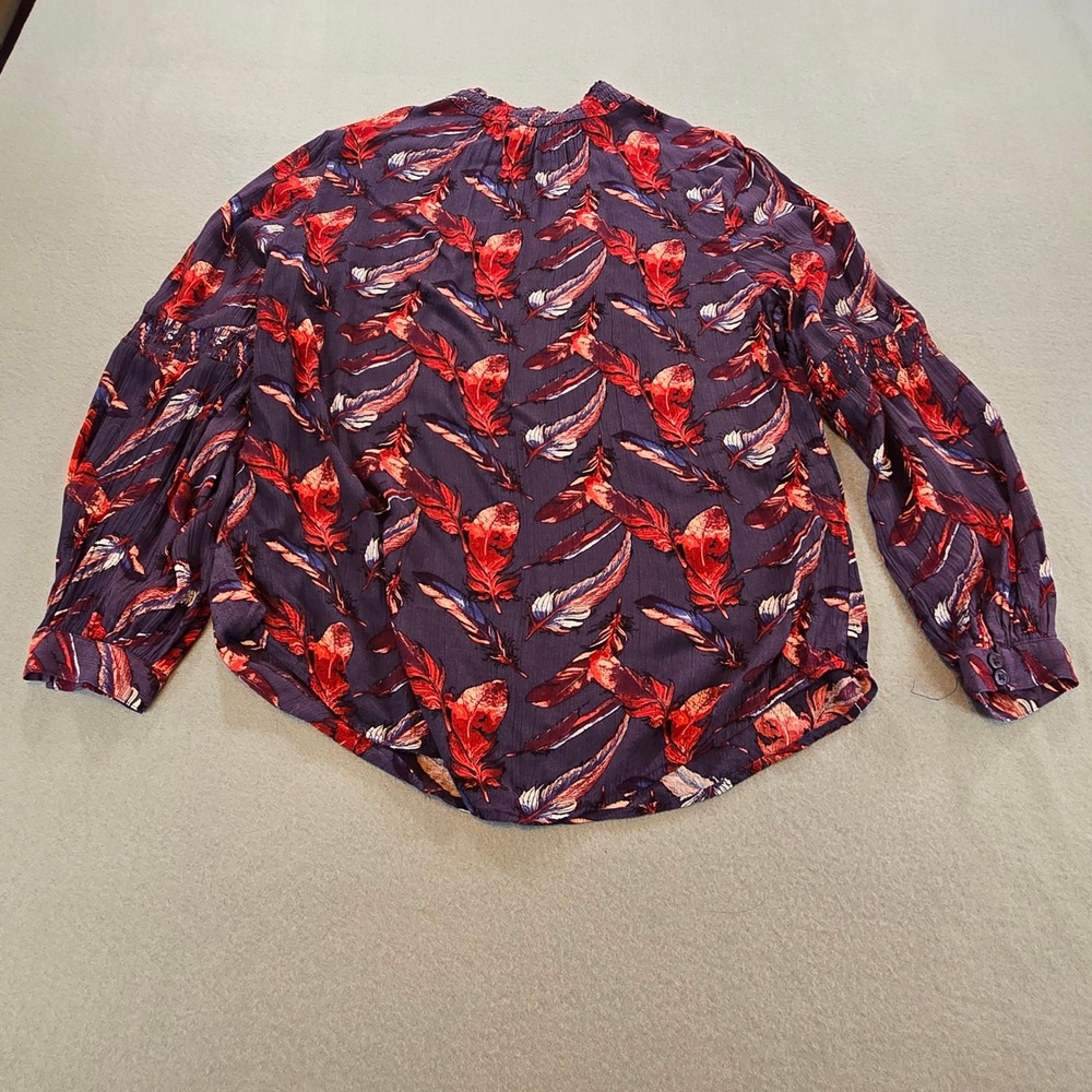 Magnolia Grace Feather Print Blouse Womens Medium Purple Red Smocked Mock Neck